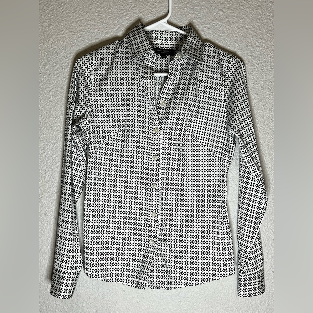 Banana Republic Women’s SZ 0 Non-Iron Fitted Stretch Button Down Shirt Blouse